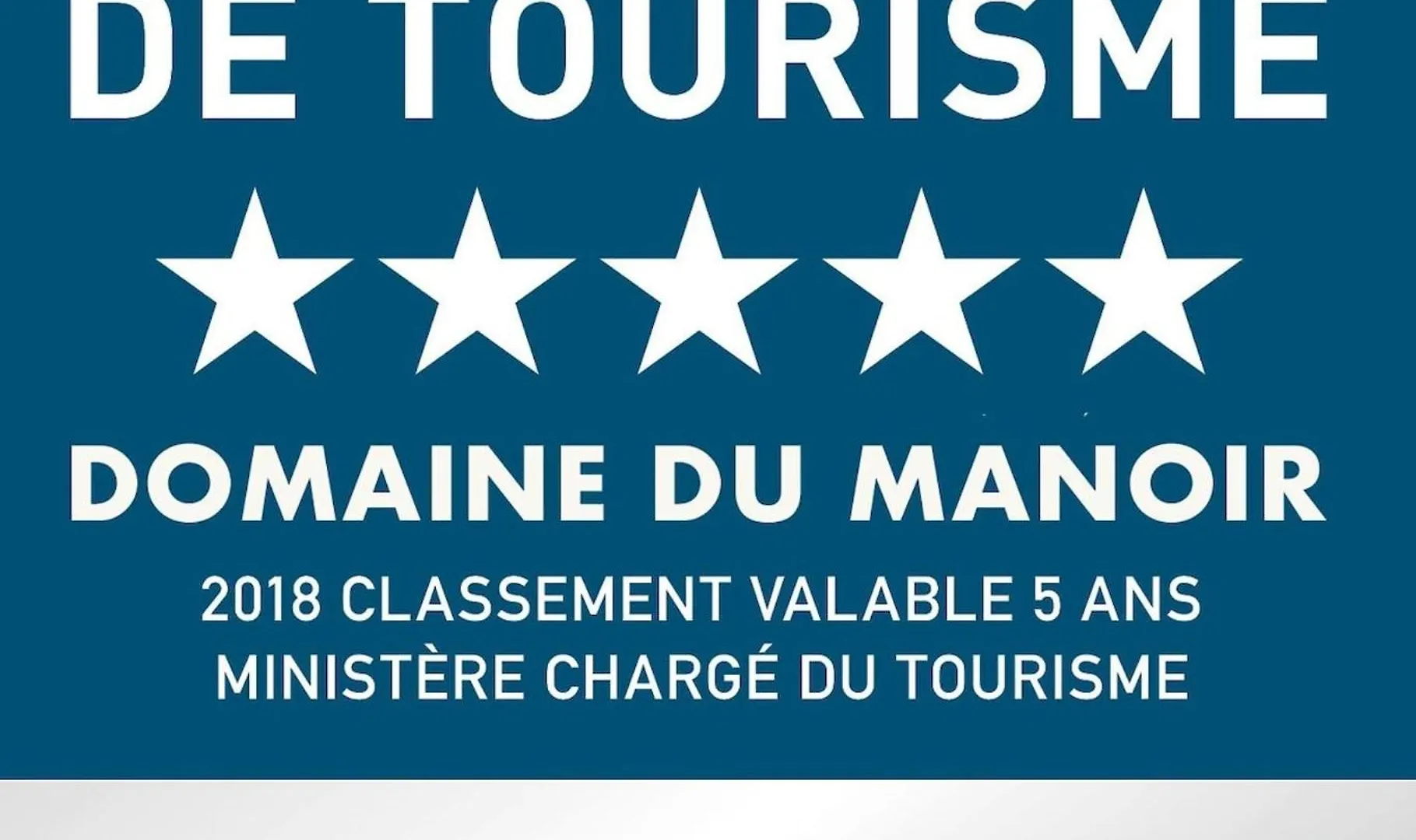 Luxury 5-Star Mansion, Hotel Services Included, Swimming Pool, Tennis, Bowling Les Nappes 0*,